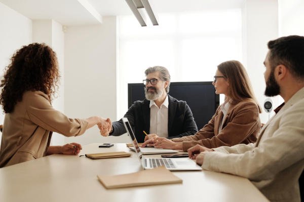mcm-service-manager-4344860 Management RH MCM Solution